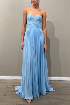 Monique L'Huillier strapless gown with draped bodice in pale blue. 100% Silk Dry Clean Made in the United States Drape Gowns, Strapless Gown, Pale Blue, Strapless Dress Formal, Bodice, Silk, Formal Dresses, Dresses, Blue