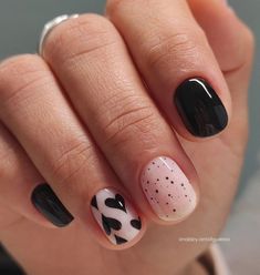 We've all gone through our emo phase in school, but you'd be surprised — black nails can do it all! From classy, to showy, to super duper adorable, they are Trendy Black Nails, Nails Edgy, Emo Phase, Nail Designs Valentines, Super Duper, Valentine's Day Nails, Valentines Nails, Black Nails, Do It