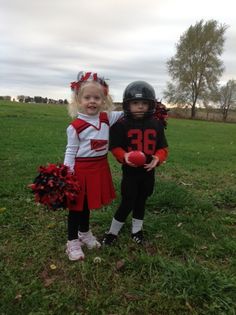 Football Player & Cheerleader Football Costumes, Cheerleader Costume Kids, Football Player Halloween, Cheerleader Halloween, Cheerleader Halloween Costume, Childhood Pics