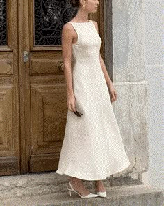 Linen Wedding Dresses, Linen Dresses Elegant, Dress Classy Elegant, House In The Hills, Wedding Dresses Casual, Linen Wedding Dress, Linen Fashion, Royal Outfits, Daytime Dresses