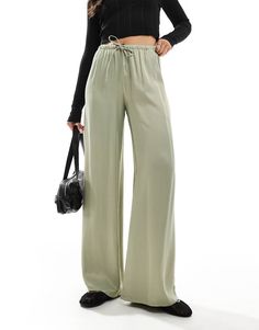 Wide Leg Pants by Pull&Bear For days when denim won't do Plain design High rise Elasticated drawstring waist Wide-legged Pull And Bear Pants, Winter Party Dress, Pantalon Large, Sweaters And Leggings, Pull & Bear, Plain Design, Satin Slip Dress, Maxi Dress Trend, Petite Maternity