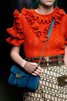 Gucci F/W 2016/17 Gucci Velvet Marmont Bag, Spring Knitwear, Gucci Runway, Style Inspiration Winter, Gucci Handbags