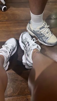 #follow #shoes #sneakers #fashion #style #blogging #blogger #blog Off White New Balance Shoes, Outfit With Asics, Acisis Shoes, Shoe Recommendation, Asics Shoes Outfit, New Balance Fits, Asics Aesthetic, Asics Outfit, Pretty Sneakers