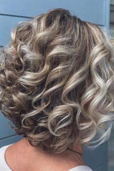 Curly Blonde Bob, Grey Hair With Bangs, Curly Shag Haircut, Short Spiky Haircuts, Short Curly Pixie, Layered Curls, Brown Curls, Hairstyles For Women Over 60, Perfect Hairstyle