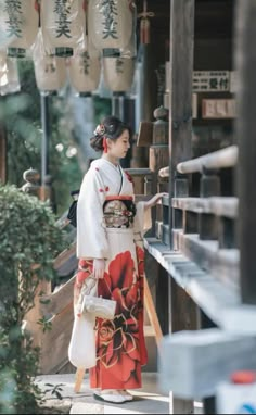 Kimono Photoshoot Japan, Yukata Pose, Yukata Photoshoot, Kimono Photography, Kimono Photoshoot, Japan Wedding