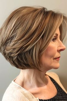 Wedge Cut Hairstyle for Women Over 60. Chin Length Haircuts, Wavy Bob Haircuts, Layered Haircuts For Medium Hair, Hairstyles For Women Over 60, Chin Length Hair, Age Is Just A Number, Bob Hairstyles For Fine Hair, Haircuts For Medium Hair