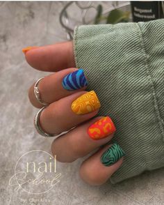 Easter Nails Designs, Art Nails Design, Nail Design Glitter, Retro Nails, May Nails, Hippie Nails, Sassy Nails, Green Nail Designs, Gel Nails Diy