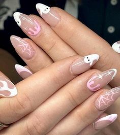 Nails Almond Shape Halloween, Holloween Nails Almond, Cute Almond Nails Halloween, Halloween Nail Ideas Almond, Nail Inspo Almond Halloween, Pink White Halloween Nails, Spooky Nail Designs Almond, Almond Nail Art Ideas, Almond Acrylic Nails Halloween