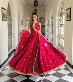 Long Frock Suit, Mohsin Naveed Ranjha, Frock Suit, Petty Revenge, Lehenga Designs Simple, Long Frock, Pakistani Fancy Dresses