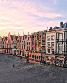 Pretty Cities, Brugge Belgium, Bruges Belgium, Sunset City, Short Break, 12th Century, The View, Beautiful Destinations, Europe Travel