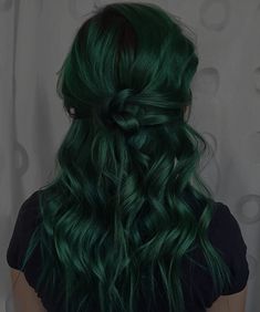 Green Hair Color Ideas, Hairstyles For Thinning Hair, Hair Colour Inspo, Summer Hair Color Ideas, Hair Color Options, Rainbow Hair Color, Med Tech