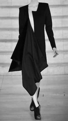 Style Me, High Fashion, Fashion Forward, Fashion Photography, Haute Couture, Little Black Dress, Fashion Inspiration