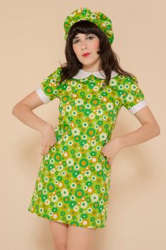 Miracle Eye, Luanna Perez, Green Daisy, 60s 70s Fashion, Sharon Tate, Daisy Dress, 60s Mod, Handmade Hat, Daisy Print