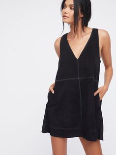 Retro Love Suede Dress Suede Mini Dress, Look Boho Chic, Retro Love, Outfits Y2k, Looks Black, Beauty Dress, Suede Dress, Sleeveless Mini Dress, Boho Clothing