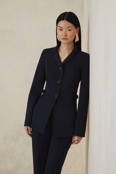 Petite The Founder Italian Technical Stretch Tailored Tab Jacket Rising Aesthetic, Workwear Capsule Wardrobe, Office Fits, Capricorn Rising, Tailored Fashion, Trends 2025, Outfits For Mexico, Lawyer Outfit, Spring Wedding Guest Dress