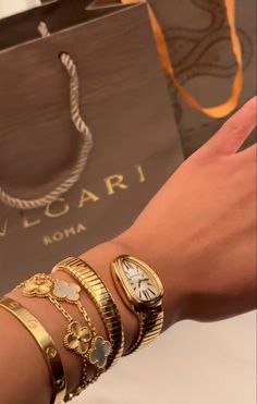 Watch Stacked With Bracelets, Gold Design Jewellery Necklaces, Jewellery Necklaces Gold, Gold Design Jewellery, Watch Stack, Gold Set Design, Jewllery Ideas, Online Gold Jewellery