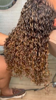 Caramel Highlights Brown Hair Balayage Honey Dark Blonde Curly, Highlights Brown Hair Balayage, Curly Perm, Brown Hair With Caramel Highlights, Colored Curly Hair, Birthday Hair, Brown Hair Balayage