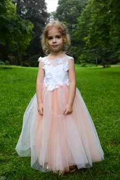 GET READY FOR WEDDING SEASON 2024✨ Buy 2 & more dresses and save 20%🎁delivery 3-4 days only! Beautiful Baby Flower girl dress with 3D lace embroidery and amazing puffy skirt! Ball Gown White, Yellow Flower Girl Dresses, Gown Yellow, White Flower Girl Dress