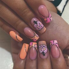 ChatGPT Nails Whimsical, Halloween Chic, Nail Art Halloween, Holloween Nails, Labu Halloween, Medium Nails, Purple Acrylic Nails, Halloween Press On Nails, Nagellack Trends