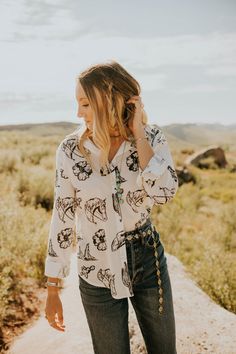 Western Chic Outfits, Western Tops For Women, Cowgirl Boutique, Cute Cowgirl Outfits, Western Wear Outfits, Cute Country Outfits, Western Style Outfits, Western Tops, Trendy Fall