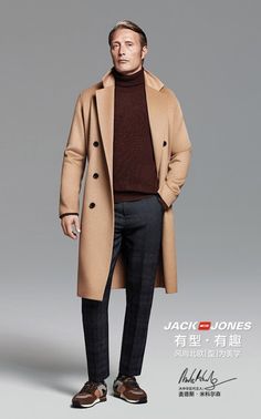 Camel Overcoat Men Outfit, Camel Coat Men, Hannibal Mads Mikkelsen, Mads Hannibal, Korean Winter Outfits, Sweater Outfits Men, Cold Fashion, Overcoat Men, Viggo Mortensen