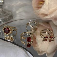 Designer Rings Aesthetic, Red Jewelry Aesthetic, Gold Jewelry Aesthetic Rings, Trendy Gold Rings, Shop Y2k, Aesthetic Ring, Aesthetic Jewellery, Red Gemstone Ring, Aesthetic Rings