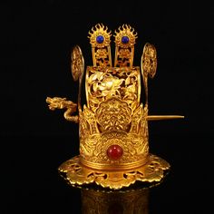 Chinese Gilt Gold Copper Inlay Gem Lucky Dragon Crown   Dimension: 150 x 115 x 115(mm)5.91 x 4.53 x 4.53(inches)    Dimension: 135 x 24 x 10(mm)5.31 x 0.94 x 0.39(inches)    Weight : 1 lbs/454 g  Check our more items: https://www.etsy.com/shop/QuanRongGallery?ref=seller-platform-mcnav&section_id=17886580&page=2#items Condition: Please look at pictures carefully and judge the condition before bidding.Please do not hesitate to contact me if you have any question with my items or don't understand the condition of the items after reading my listing page. Shipping / Handling Estimate 7-10 business days arrival depending on your location and tracking number will be provided after sending. Please let us know when you received the items by leaving a positive feedback and we will leave one for you Dragon Crown, Dragons Crown, Lucky Dragon, Chinese Dolls, Red Copper, Gold Copper, Red Gold, Are You The One, Display Homes