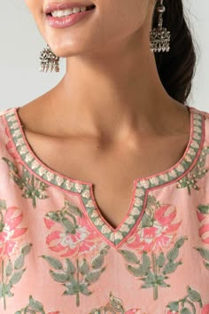 Suit Neck Ideas, Neck Designs For Cotton Kurtis Pattern, Printed Kurti Embroidery Design Neckline, Straight Kurti Back Neck Designs, Cotton Salwar Neck Designs Pattern, Kurta Designs Neckline Style, Neck Designs For Printed Kurtis, Salwar Suit Neck Designs Pattern Cotton, Neck Designs For Suits Salwar Kameez Neckline