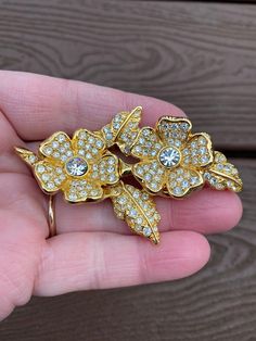 Beautiful set! The earrings come off of the pin! Please see my other listings- I am happy to combine the shipping. Thanks so much! Joan Rivers, Flower Pins, Christmas Reindeer, Pin Brooch, Brooch Pin, Brooches, Vintage Jewelry, Silver Tone, Accessory Gift