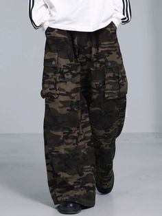 Camouflage Print Wide Leg Cargo Pants - chiclara Underground Streetwear, Vintage Gorpcore, Yeezy Fashion, Gorpcore Streetwear, Masc Fashion, Unique Clothing Style, Wide Leg Cargo Pants, Camouflage Cargo Pants, Tactical Clothing