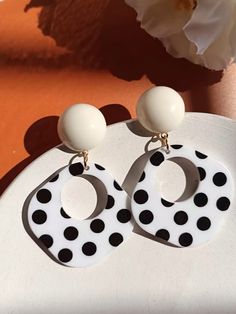 A Pair of Black and White large Polka Dot Hollow Geometric Shape Nostalgia Harbor Wind Earrings Wind Earrings, Idea Lab, Polka Dot Earrings, Black And White Earrings, Summer 2025, Clay Work, Crafts Jewelry, Earrings Black, Girly Jewelry