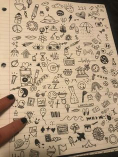 Drawing ideas creative Doddle Art, Notebook Doodles, Notebook Drawing, Hand Doodles, Mini Doodle, Arte Grunge, Art Sketches Doodles, Doodle Pages, Indie Drawings