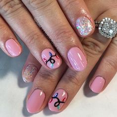 Pink Christmas Lights Christmas Nails Ideas, Bright Pink Nails, Holiday Nails Christmas, Light Nails, Cute Christmas Nails, Holiday Nail, Christmas Pink