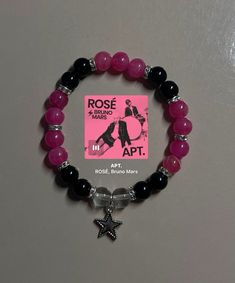 #roseblackpink #apt #blackink #roseanne #roses_are_rosie #rose #brunomars #kpop Aesthetic Bead Bracelets Kpop, Kpop Bracelet, Rose Bracelet, Bruno Mars, Rosé Blackpink, Bracelet Crafts, Chester, K Pop, Beaded Bracelet