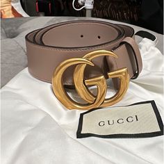 Tan/Pink Gucci Marmont Belt Size 8534 I Wear A 2-6 In Jeans Belt Has Adjustable Holes & More Can Be Added Pretty Much Brand New Just Don’t Wear It Enough Gucci Marmont Belt, Jeans Belt, Gucci Marmont, Jean Belts, Gucci Accessories, Gucci Belt, Belt Size, Dusty Pink, Pink Color