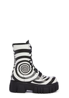 Beetlejuice Costume, Grunge Shoes, Current Mood Clothing, Strega Fashion, Performance Shoes, Outfit References, Punk Shoes, Punk Accessories, Swag Shoes