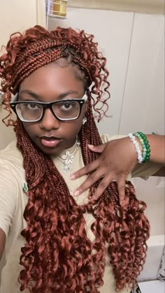 Black And Red Box Braids With Curls, Ginger Red Braids, Backtoschool Outfits, Red Braids, Weave Hairstyles Braided, Ginger Red, Short Box Braids Hairstyles, Braids Ideas, Big Box Braids Hairstyles