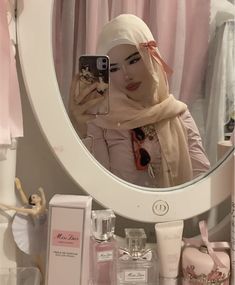 Hijabi My Melody, Hijabi Coquette, Modest Muslim Outfits, Feminine Aesthetic Outfits, Light Acadamia, Pink Hijab, Dolly Doll, Hair Scarf Styles