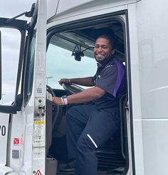 Truck Driving Job Fedex Truck, Truck Driving Jobs, Usa Pictures, Money Saving Methods, Driver Job, Delivery Pictures, Airbnb Promotion, Hot Army Men, Truck Driving