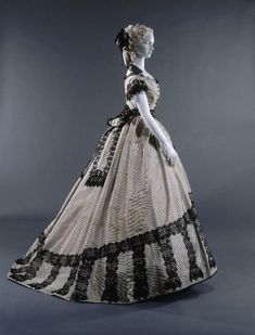 Early Victorian Fashion, White Victorian Dress