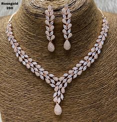 Ad Set Jewellery, Ad Jewellery Set, Jewellery Design Gold, New Necklace Designs, Ad Jewellery, Latest Gold Jewellery, Maang Tika, Bridal Diamond Necklace, Real Diamond Necklace