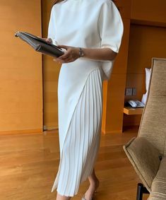 Skirt Suits Women, Summer Two Piece, Long Pleated Skirt, Mid Calf Skirt, Skirt Suits, Pleated Long Skirt, Business Outfit, Midi Dress With Sleeves, Types Of Dresses