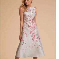 Bhldn Anthropologie Formal Agie Women’s Dress 8 Cherry Blossom Women’s Dress A Traditional Bateau Neck And A-Line Silhouette Are Ready For Spring With A Cheery Cherry Blossom Print. Anthropologie Bhldn Brand Tag Marked To Prevent Returns May Need To Steamed, Wrinkles Cherry Blossom Color, Chinese Fancy Dress, Cherry Blossom Theme, Cherry Blossom Dress, Blossom Dress, Bhldn Dresses, Cherry Blossom Print, Cherry Dress, Orient Express