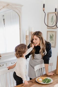 Paleo Chocolate Chip Cookies, Lauren Mcbride, Baking With Kids, Coastal Farmhouse, Bakeware Set, Sanya, Ball Gowns Prom, Style Blogger, Branding Photoshoot