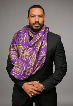 Laz Alonso, African Scarf, Black Film, Thirst Trap, African Dresses Men, Famous Actors, Hunks Men, Black Actors, Wakanda Forever