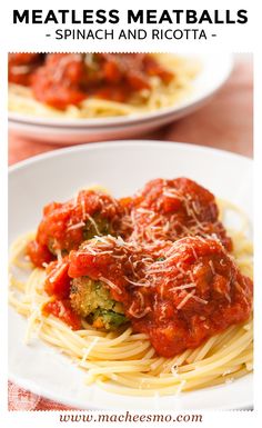 two plates of spaghetti with sauce and broccoli