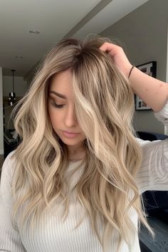 Blonde Balayage On Medium Length Hair, Beachy Lived In Blonde, Multi Tone Blonde Hair, Pink Undertone Skin Hair Color, Cool Vs Warm Blonde, Cool Toned Blonde Hair Balayage, Beige Blonde Hair Balayage, Vanilla Almond Blonde Hair, Sandy Beige Blonde Hair