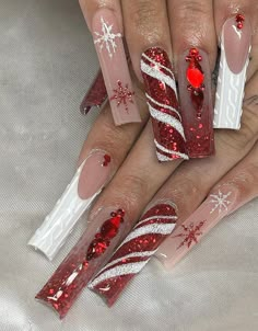 Christmas Theme Nails, Red Christmas Theme, Theme Nails, Pretty Wallpaper Ipad, Designer Nails, Acrylic Ideas