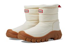 Hunter Intrepid Short Snow Boot - Women's Boots : White Willow/Gum : Note: Select your US size. Please be advised, the product and box will display UK, US and Euro sizing. For US sizing, both men's and women's sizing is displayed. Men's sizing is represented by M and women's sizing is represented by F. ; Stay comfortable all day long by wearing the Hunter Intrepid Short Snow Boot. Textile and synthetic upper. Textile and synthetic lining and insole. Cinch closure at the cuffs. Removable insole. Winter Boots For Men Zappos, Ugg Noe Boots, Luxury Sporty Walking Boots, Hite Boots, Hunter Snow Boots Women, Hunter Chelsea Boots, Hunter Chelsea, Womens Hunter Boots, Snow Boots Waterproof