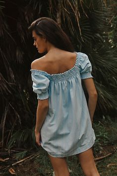 Go To The Beach, Free Flowing, Square Necklines, Boho Clothing, Small Bust, Square Neckline, Boho Outfits, Puff Sleeves, Wardrobe Staples